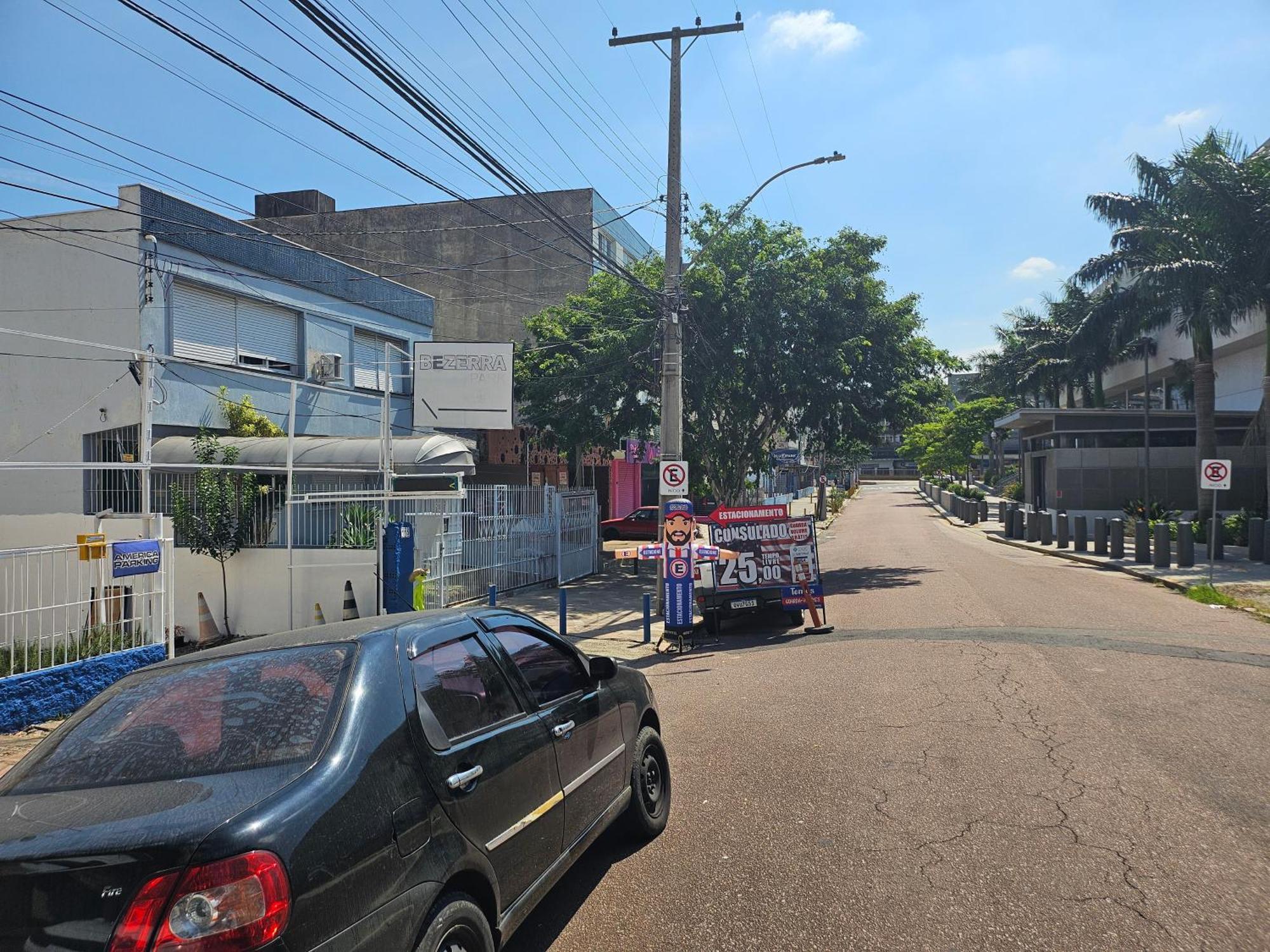 Consulado Americano Apartamento 50 Metros Da Entrada Para Visto Consulado Eua Porto Alegre Com Garagem Luaran gambar